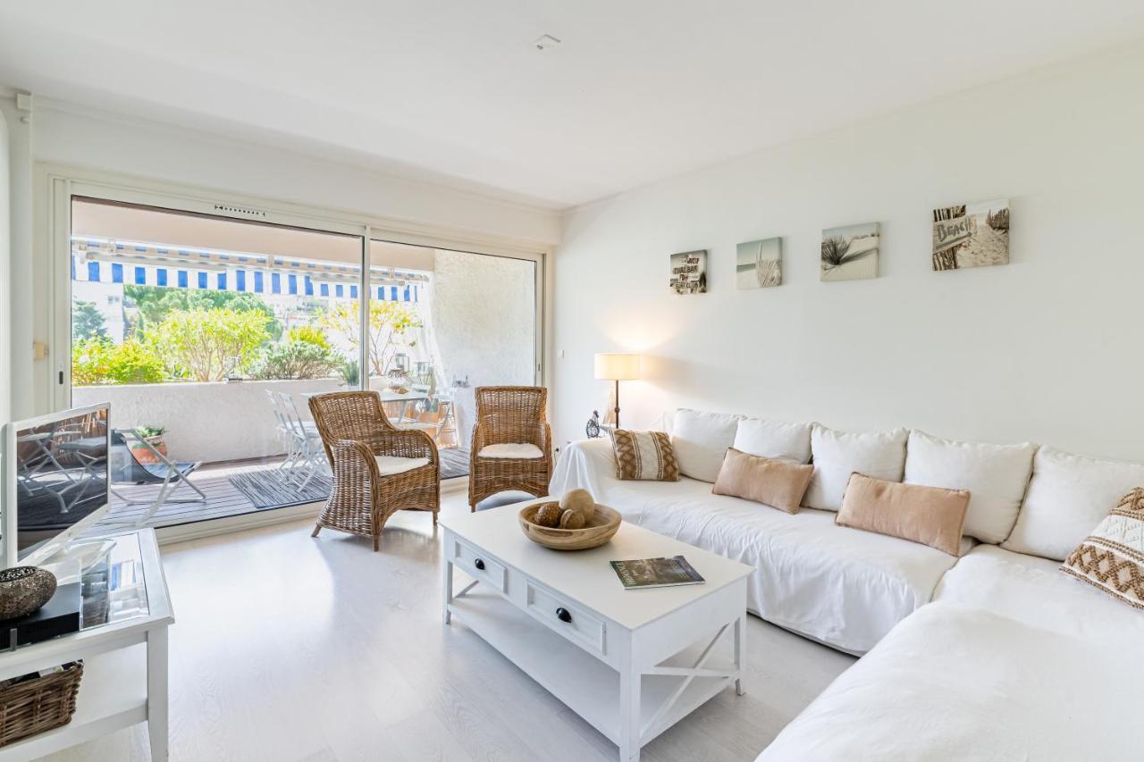 Cassis Center Apartment Luaran gambar